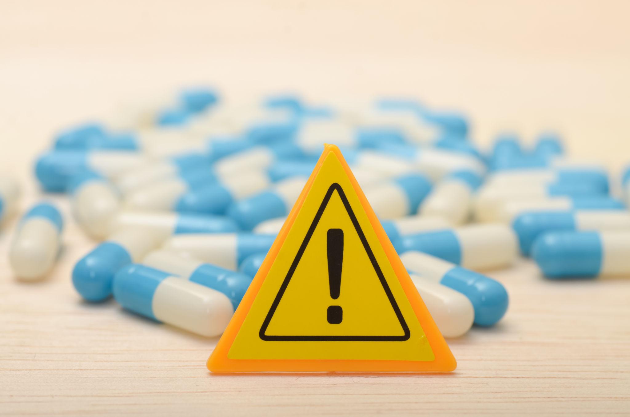 iron tablet constipation nausea side effect tips